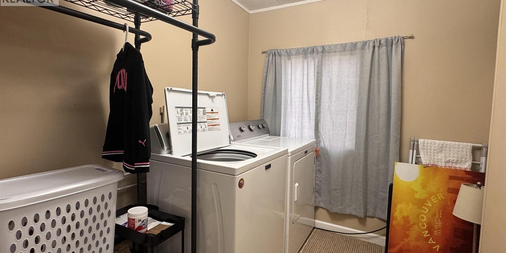 1 3889 MULLER AVENUE Terrace Photo 13 1 3889 MULLER AVENUE Terrace Photo 13